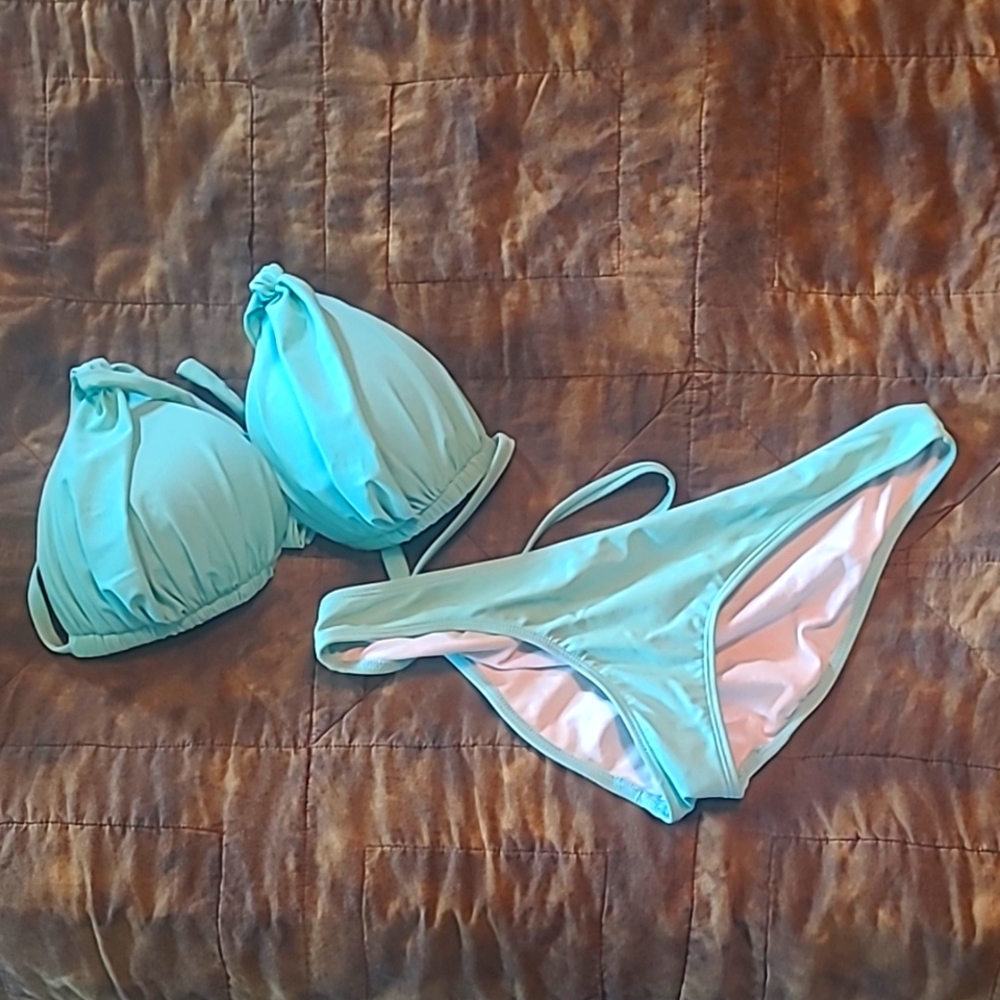 Tourqoise XL Cheeky Bikini with padded top